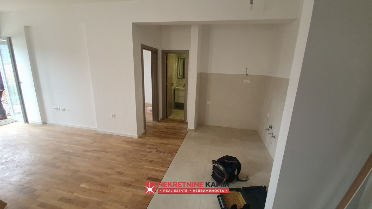 Jednosoban stan u novogradnji, Podkošljun, Budva